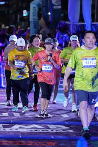 BIB: 4065, 4542, 4512
                            <button type="button" onclick="openModal(26224191)" class="btn btn-primary btn-sm float-right btn-popup" data-toggle="modal" data-target=".modal-high-quality">
                        <i class="fas fa-shopping-cart"></i> Add to Cart
                    </button>
                                            <button type="button" onclick="isThisMe(26224191, true)" class="btn btn-success btn-sm float-right btn-popup btn-isme hidden" data-toggle="tooltip" data-placement="bottom" title="นี่คือรูปของคุณใช่ไหม คลิกที่นี่เพื่อเอาเข้าอัลบั้ม">
                        <i class="fas fa-plus"></i> Add to album
                    </button>
                    <button type="button" onclick="isThisMe(26224191, false)" class="btn btn-warning btn-sm float-right btn-popup btn-isnotme hidden">
                        <i class="fas fa-ban"></i> Remove from album
                    </button>